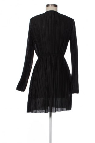 Rochie Zara, Mărime M, Culoare Negru, Preț 70,97 Lei