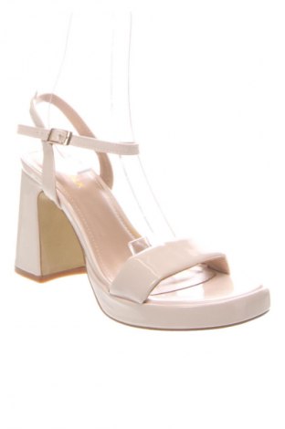 Σανδάλια Catwalk, Μέγεθος 37, Χρώμα Εκρού, Τιμή 23,99 €