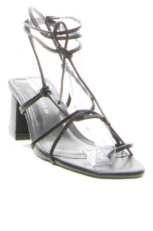 Sandalen House, Größe 37, Farbe Schwarz, Preis € 15,99