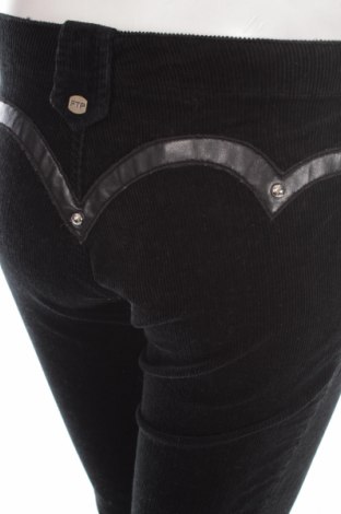 Дамски джинси Freeman T. Porter, Размер M, Цвят Черен, Цена 129,00 лв.
