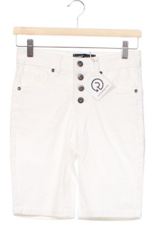 Дамски къс панталон Arizona, Размер XS, Цвят Бял, Цена 35,40 лв.