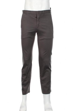 Pantaloni de bărbați Prada, Mărime M, Culoare Gri, 98% bumbac, 2% elastan, Preț 658,55 Lei
