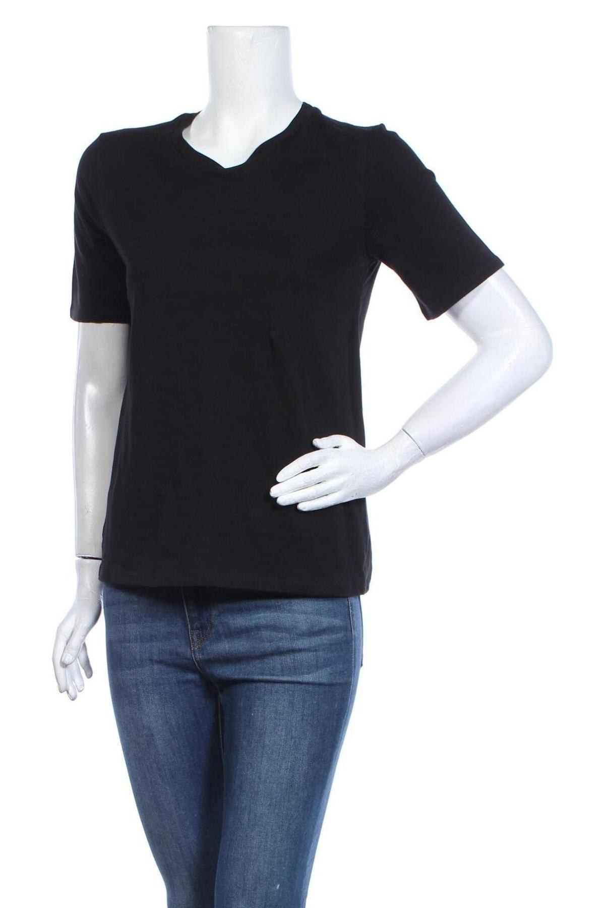 Γυναικείο t-shirt ONLY, Μέγεθος XS, Χρώμα Μαύρο, Βαμβάκι, Τιμή 6,27 €