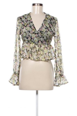 Дамска блуза Gina Tricot, Размер XXS, Цвят Многоцветен, Цена 5,60 лв.