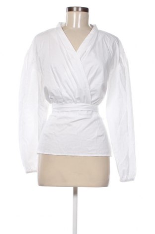 Γυναικεία μπλούζα Lounge Nine, Μέγεθος M, Χρώμα Λευκό, Τιμή 52,58 €