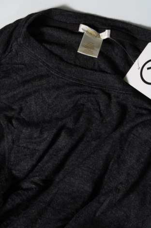 Damen Shirt Matty M, Größe M, Farbe Grau, Preis 3,01 €