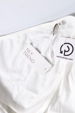 Damen Shirt Nly Trend, Größe XL, Farbe Weiß, Preis 3,84 €