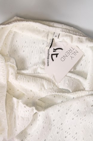 Γυναικεία μπλούζα Nly Trend, Μέγεθος M, Χρώμα Λευκό, Τιμή 6,71 €