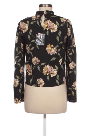Γυναικεία μπλούζα Pieces, Μέγεθος XS, Χρώμα Πολύχρωμο, Τιμή 3,09 €