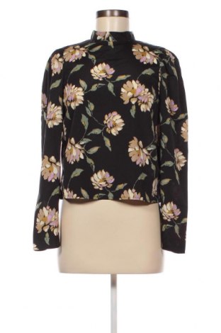 Дамска блуза Pieces, Размер XS, Цвят Многоцветен, Цена 5,90 лв.