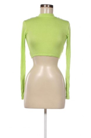 Дамска блуза Pretty Little Thing, Размер XXS, Цвят Зелен, Цена 13,30 лв.