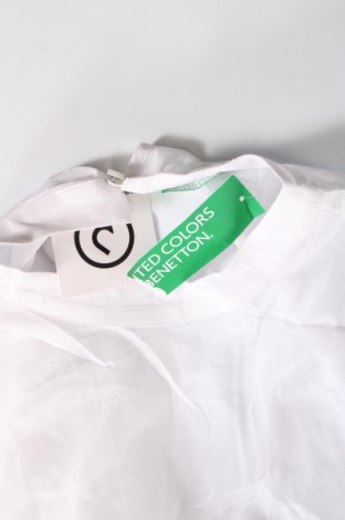 Γυναικεία μπλούζα United Colors Of Benetton, Μέγεθος M, Χρώμα Λευκό, Τιμή 37,11 €