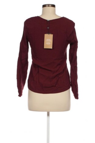 Дамска блуза Vero Moda, Размер XS, Цвят Червен, Цена 5,60 лв.