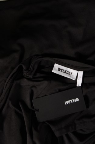 Дамска блуза Weekday, Размер L, Цвят Черен, Цена 10,40 лв.