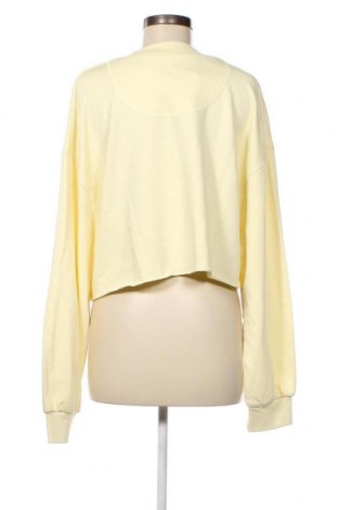 Дамска блуза Weekday, Размер L, Цвят Жълт, Цена 40,00 лв.