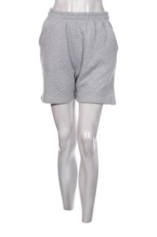 Γυναικείο κοντό παντελόνι Missguided, Μέγεθος XS, Χρώμα Γκρί, Τιμή 5,75 €