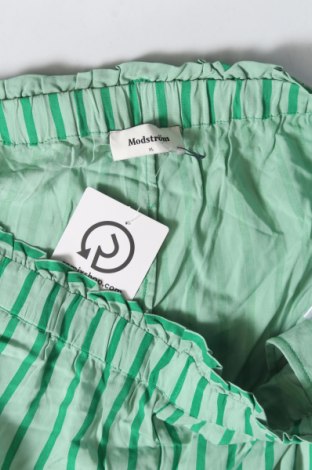 Pantaloni scurți de femei Modstrom, Mărime XL, Culoare Verde, Preț 335,53 Lei