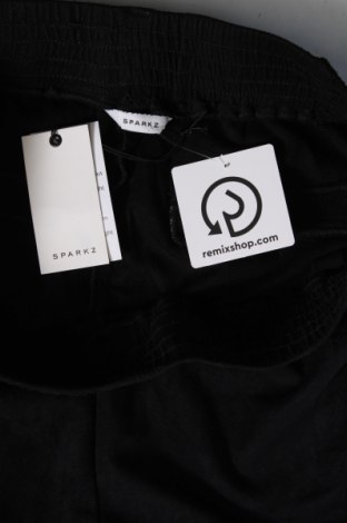 Γυναικείο κοντό παντελόνι Sparkz, Μέγεθος M, Χρώμα Μαύρο, Τιμή 6,31 €