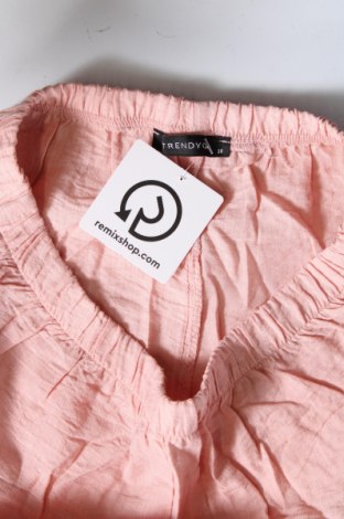Pantaloni scurți de femei Trendyol, Mărime M, Culoare Roz, Preț 236,84 Lei
