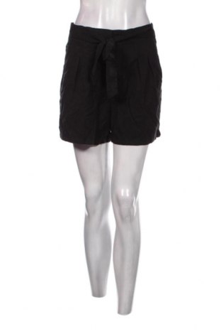 Дамски къс панталон Vero Moda, Размер M, Цвят Черен, Цена 10,40 лв.