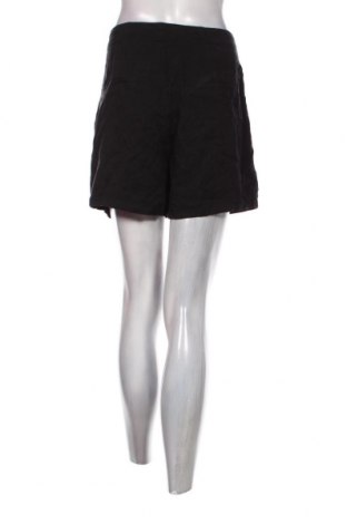Дамски къс панталон Vero Moda, Размер M, Цвят Черен, Цена 40,00 лв.