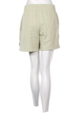 Damen Shorts Your Turn, Größe L, Farbe Grün, Preis 5,20 €