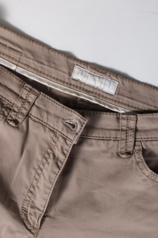 Дамски панталон Brax, Размер S, Цвят Бежов, Цена 12,74 лв.