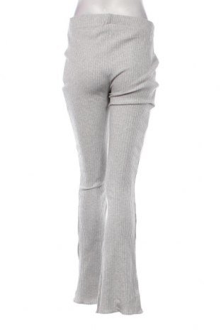 Дамски панталон Gina Tricot, Размер L, Цвят Сив, Цена 12,96 лв.