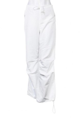 Дамски панталон Neon & Nylon by Only, Размер M, Цвят Бял, Цена 30,45 лв.