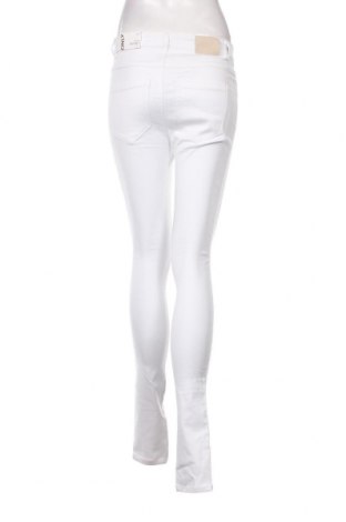Дамски панталон ONLY, Размер M, Цвят Бял, Цена 54,00 лв.