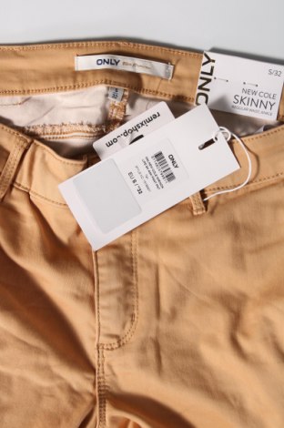 Γυναικείο παντελόνι ONLY, Μέγεθος S, Χρώμα  Μπέζ, Τιμή 7,80 €