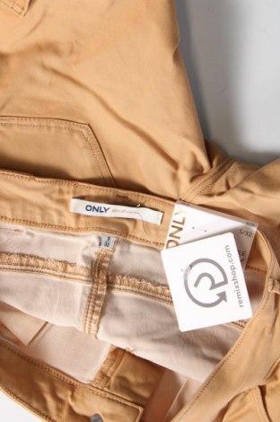 Дамски панталон ONLY, Размер S, Цвят Бежов, Цена 12,42 лв.
