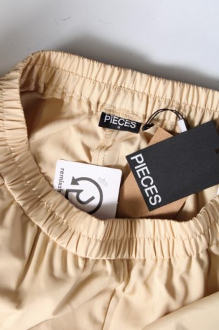 Γυναικείο παντελόνι Pieces, Μέγεθος M, Χρώμα  Μπέζ, Τιμή 6,40 €