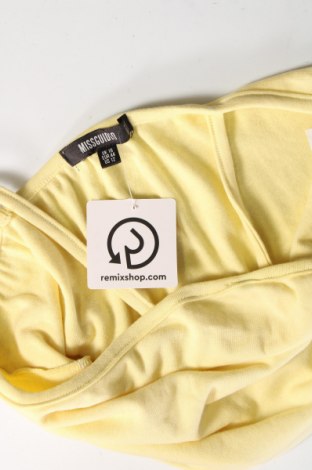 Γυναικείο αμάνικο μπλουζάκι Missguided, Μέγεθος XL, Χρώμα Κίτρινο, Τιμή 4,54 €