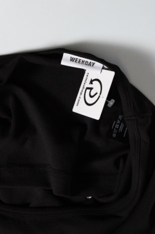Γυναικείο αμάνικο μπλουζάκι Weekday, Μέγεθος XL, Χρώμα Μαύρο, Τιμή 4,00 €