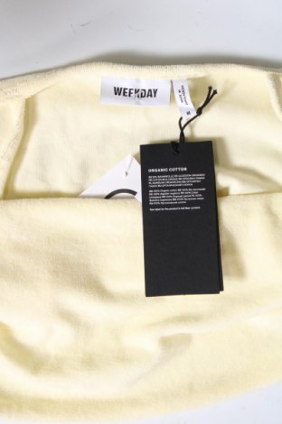Γυναικείο αμάνικο μπλουζάκι Weekday, Μέγεθος M, Χρώμα Εκρού, Τιμή 3,79 €