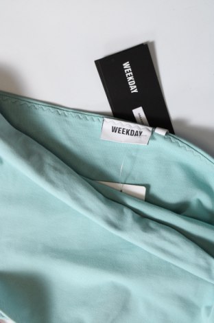 Γυναικείο αμάνικο μπλουζάκι Weekday, Μέγεθος M, Χρώμα Μπλέ, Τιμή 3,90 €