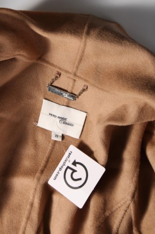 Дамско палто Vero Moda, Размер XS, Цвят Бежов, Цена 40,33 лв.