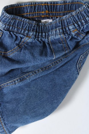 Dziecięce jeansy Hema, Rozmiar 3-6m/ 62-68 cm, Kolor Niebieski, Cena 65,12 zł