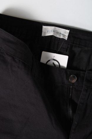 Pantaloni scurți de bărbați Pier One, Mărime M, Culoare Negru, Preț 131,58 Lei
