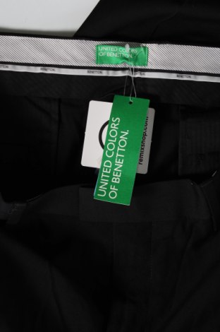 Pantaloni de bărbați United Colors Of Benetton, Mărime XL, Culoare Negru, Preț 37,20 Lei