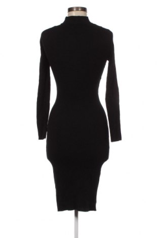Kleid Almost Famous, Größe M, Farbe Schwarz, Preis 3,63 €