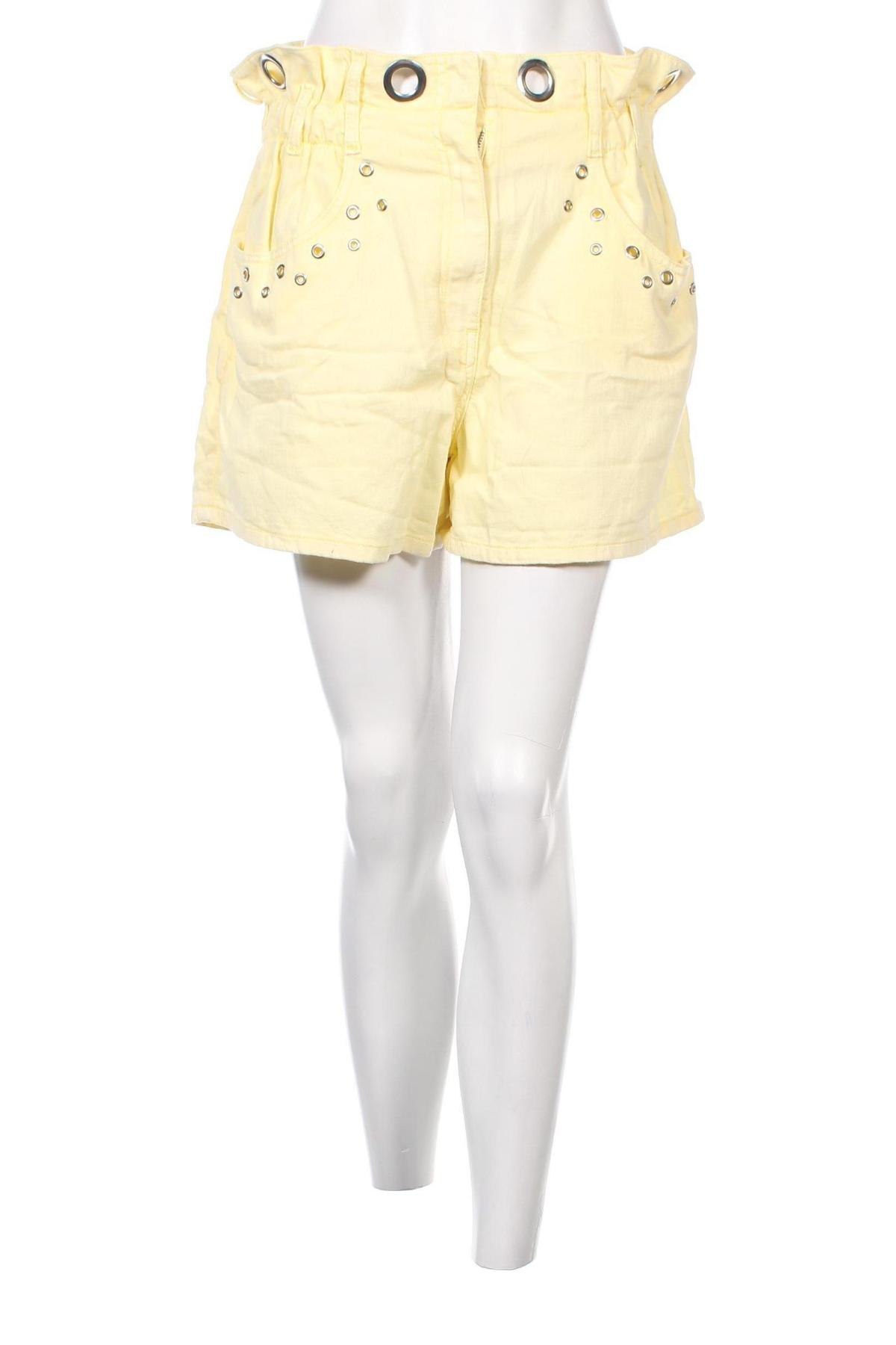 Дамски къс панталон Bik Bok, Размер L, Цвят Жълт, Цена 10,27 лв.