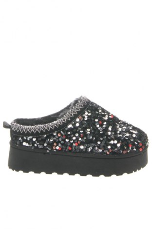 Чехли Unbranded, Размер 39, Цвят Многоцветен, Цена 31,99 лв.