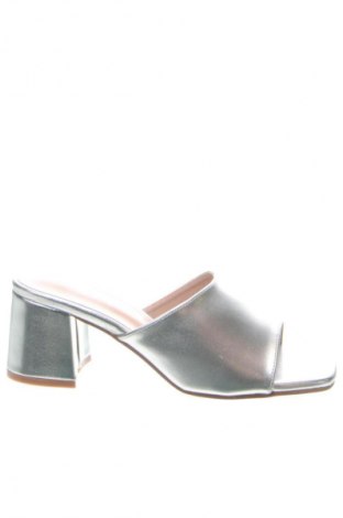 Papucs Unbranded, Méret 36, Szín Ezüstös, Ár 10 089 Ft