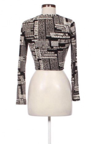 Damen Shirt Bershka, Größe M, Farbe Mehrfarbig, Preis 9,72 €