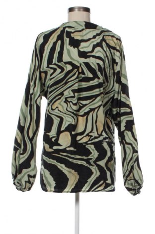 Bluză de femei Black Colour, Mărime L, Culoare Multicolor, Preț 87,46 Lei