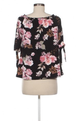 Bluză de femei Colloseum, Mărime S, Culoare Multicolor, Preț 65,99 Lei