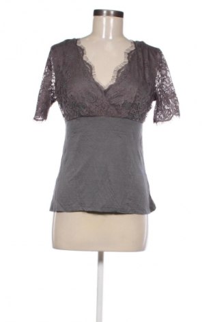 Damen Shirt H&M, Größe M, Farbe Grau, Preis 17,56 €