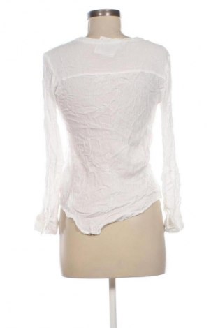 Damen Shirt Janina, Größe M, Farbe Weiß, Preis 13,99 €